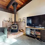 2 Bedroom Condos At Mammoth Estates - Near Mammoth Village!