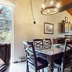2 Bedroom Condos At Mammoth Estates - Near Mammoth Village!