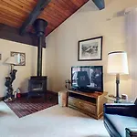 2 Bedroom Condos At Mammoth Estates - Near Mammoth Village!