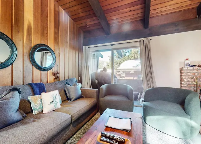 2 Bedroom Condos At Mammoth Estates - Near Mammoth Village!