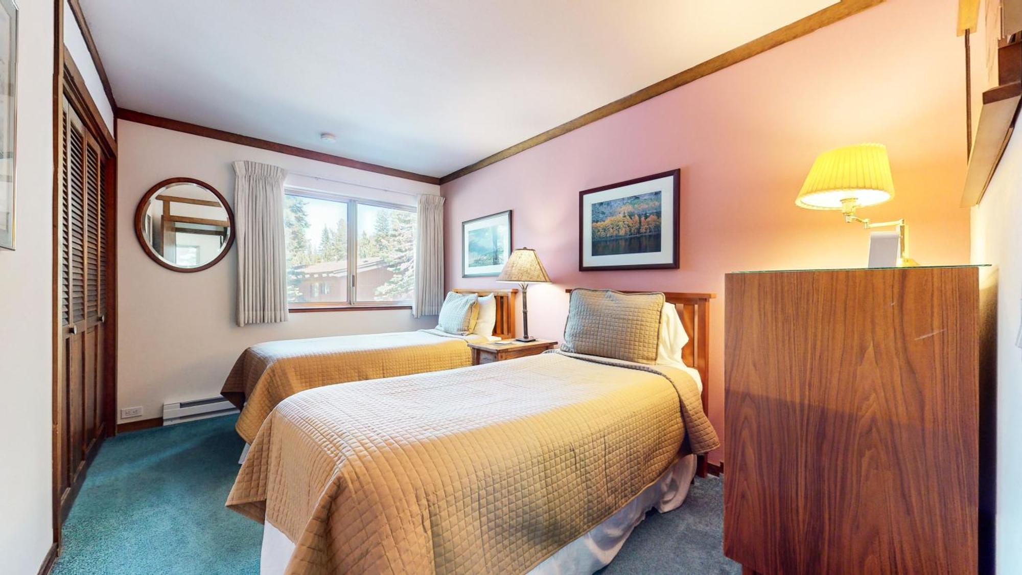 2 Bedroom At Mammoth Estates - Near Mammoth Village! Mammoth Lakes