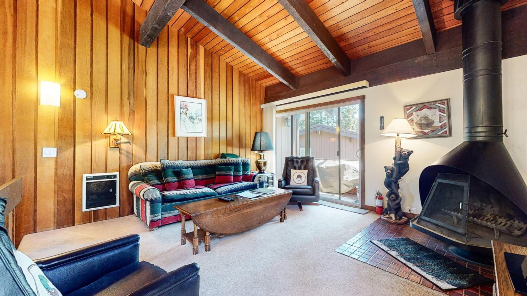 2 Bedroom At Mammoth Estates - Near Mammoth Village! Mammoth Lakes