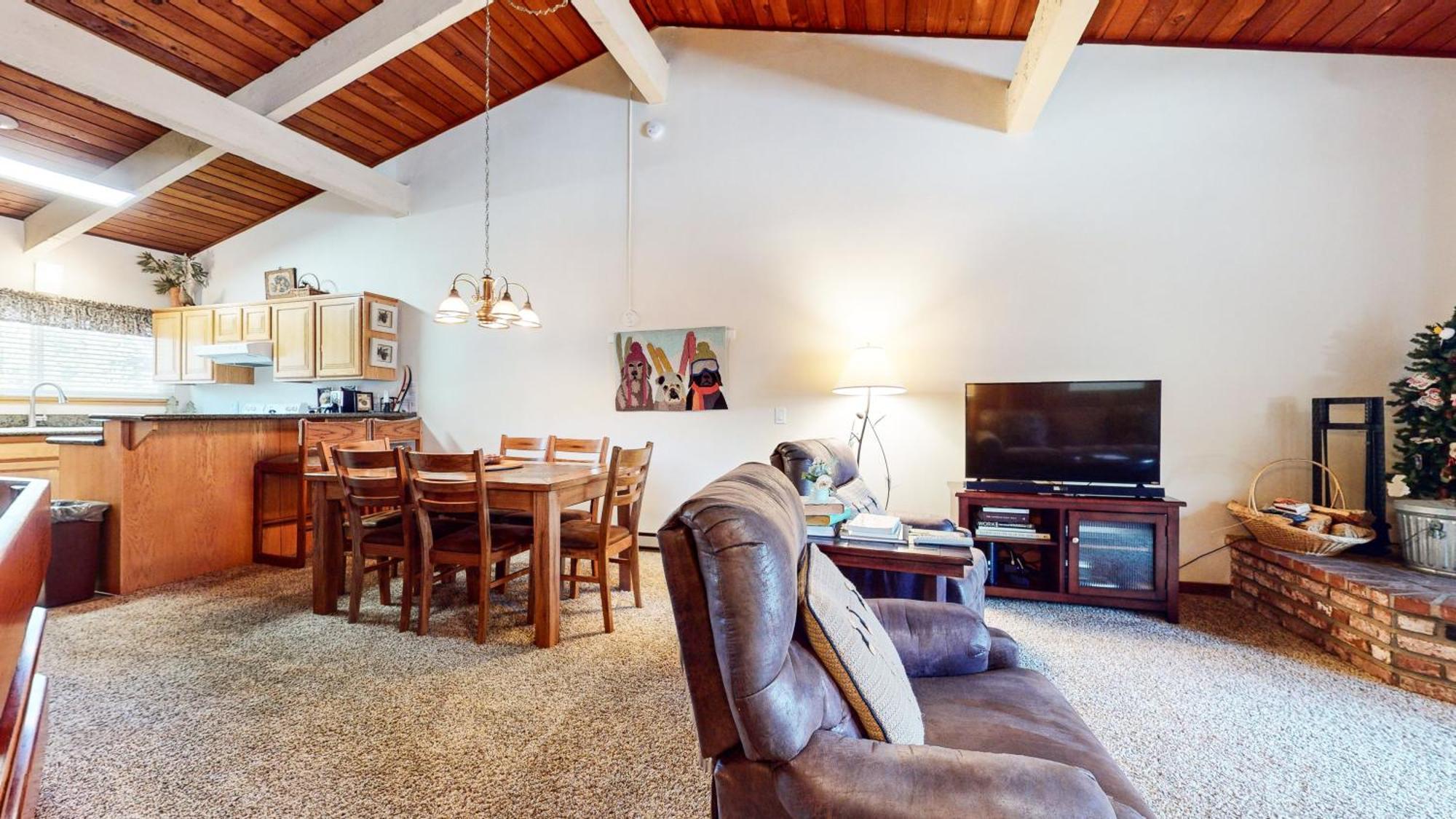 2 Bedroom At Mammoth Estates - Near Mammoth Village! * Mammoth Lakes