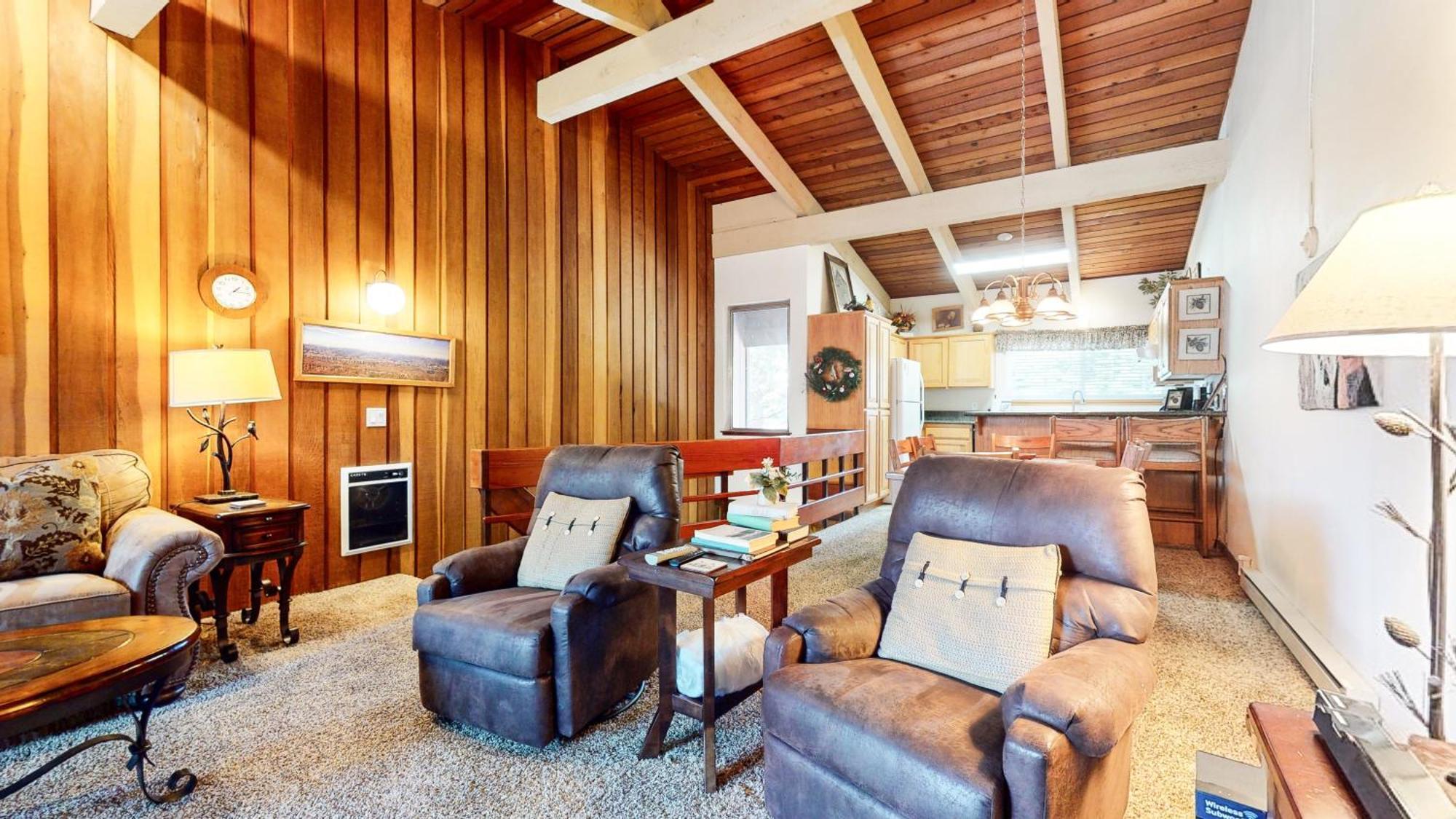 2 Bedroom At Mammoth Estates - Near Mammoth Village! *