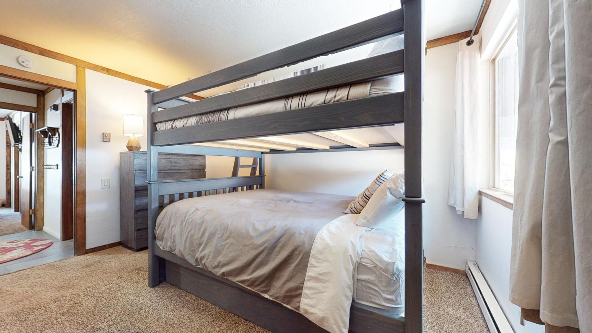 2 Bedroom At Mammoth Estates - Near Mammoth Village! Mammoth Lakes