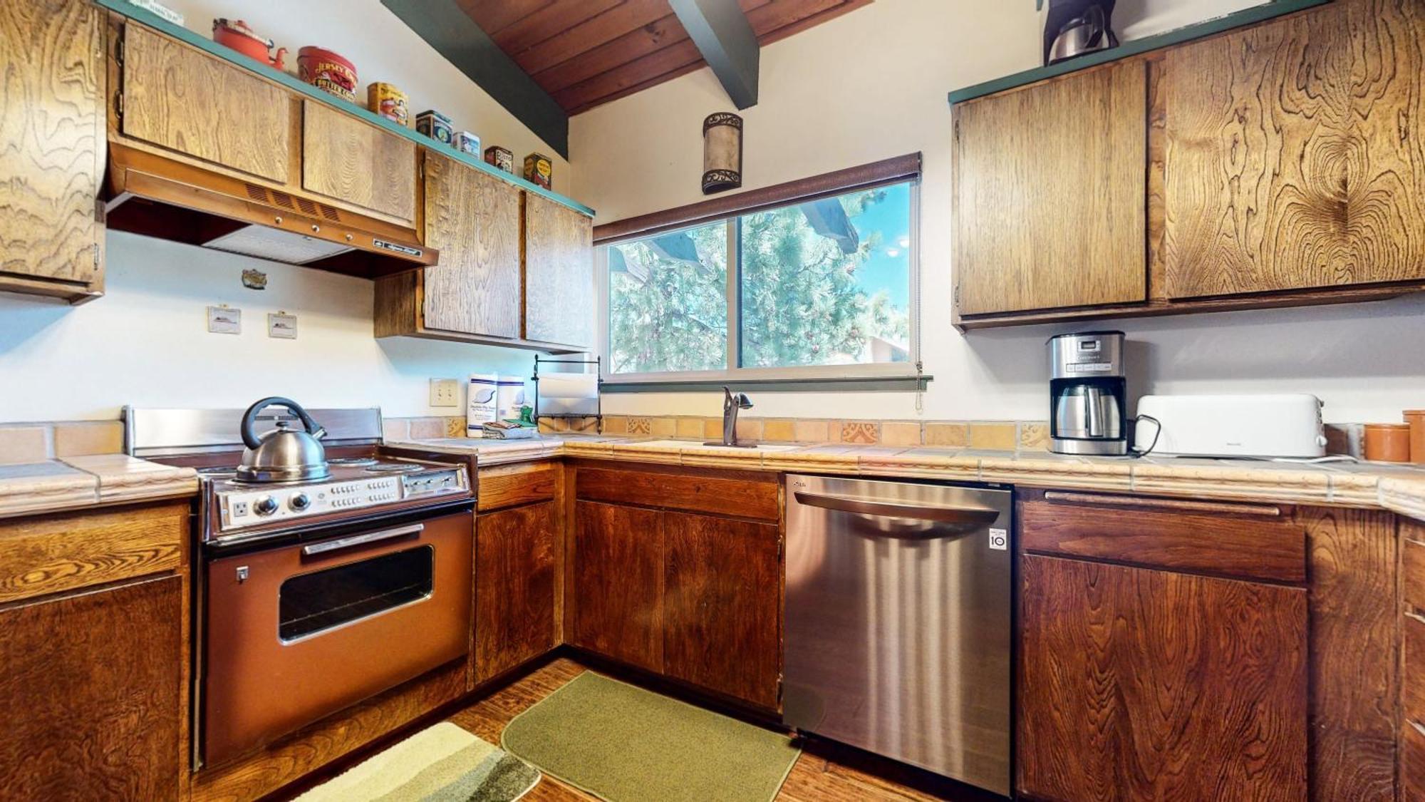 2 Bedroom At Mammoth Estates - Near Mammoth Village! Mammoth Lakes