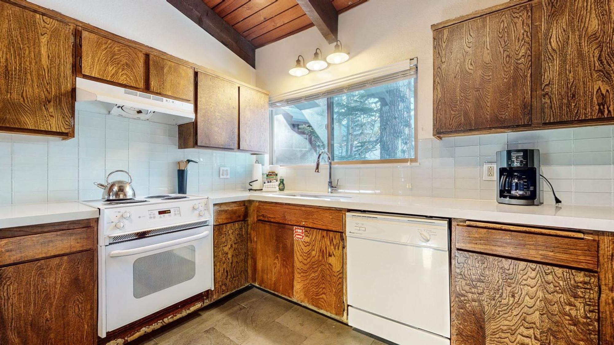 2 Bedroom At Mammoth Estates - Near Mammoth Village! *