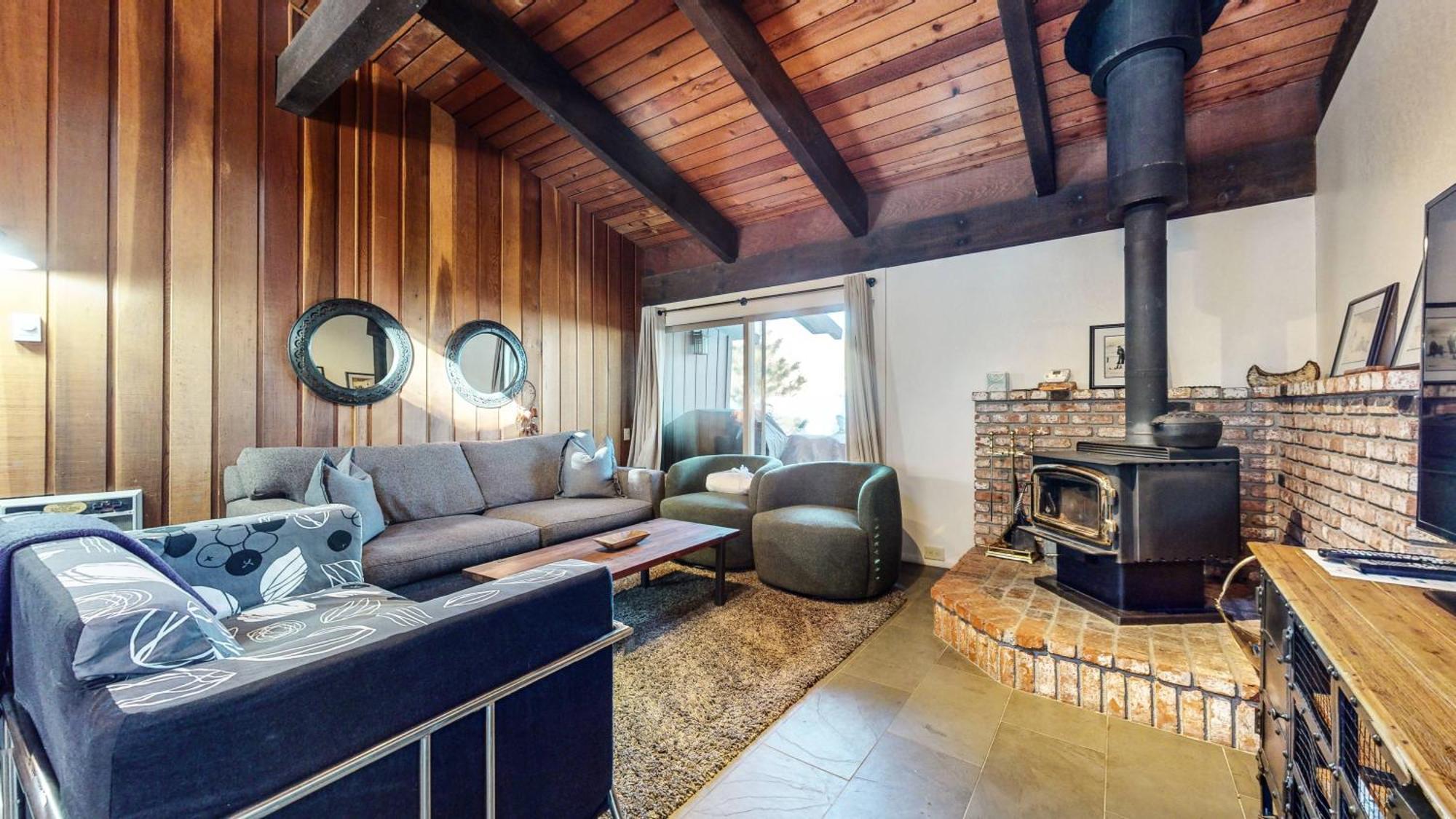 2 Bedroom At Mammoth Estates - Near Mammoth Village!