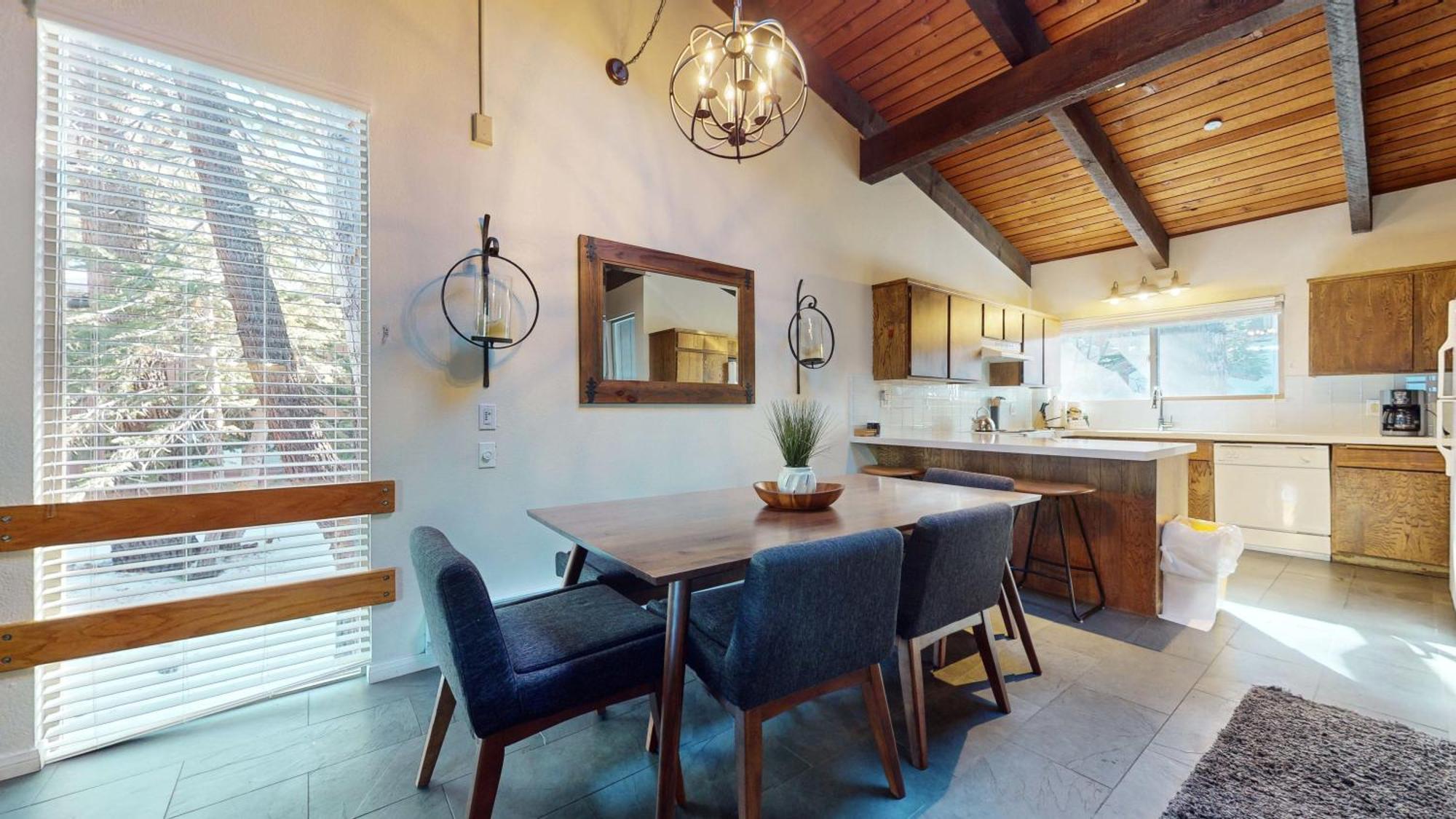 2 Bedroom At Mammoth Estates - Near Mammoth Village! Appartamento *