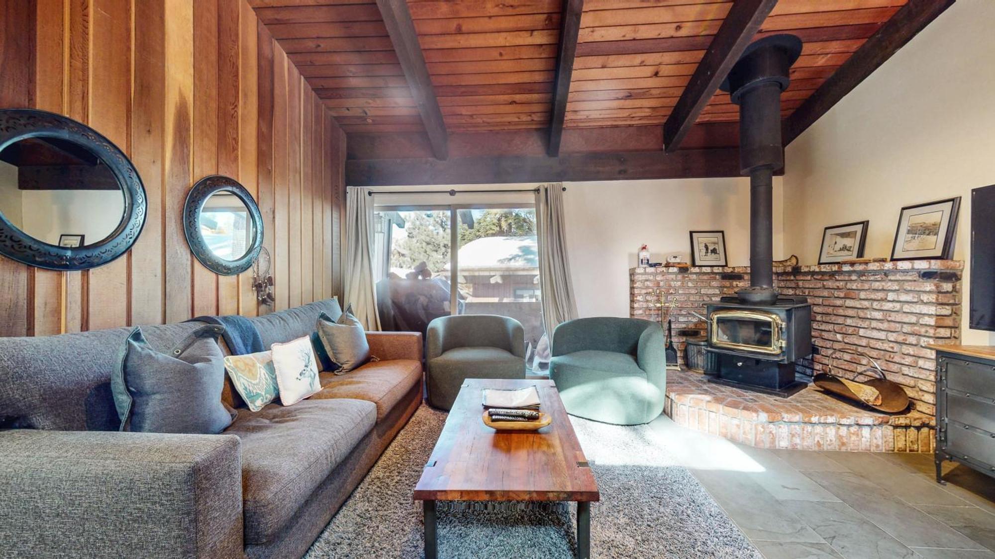 2 Bedroom At Mammoth Estates - Near Mammoth Village! Mammoth Lakes